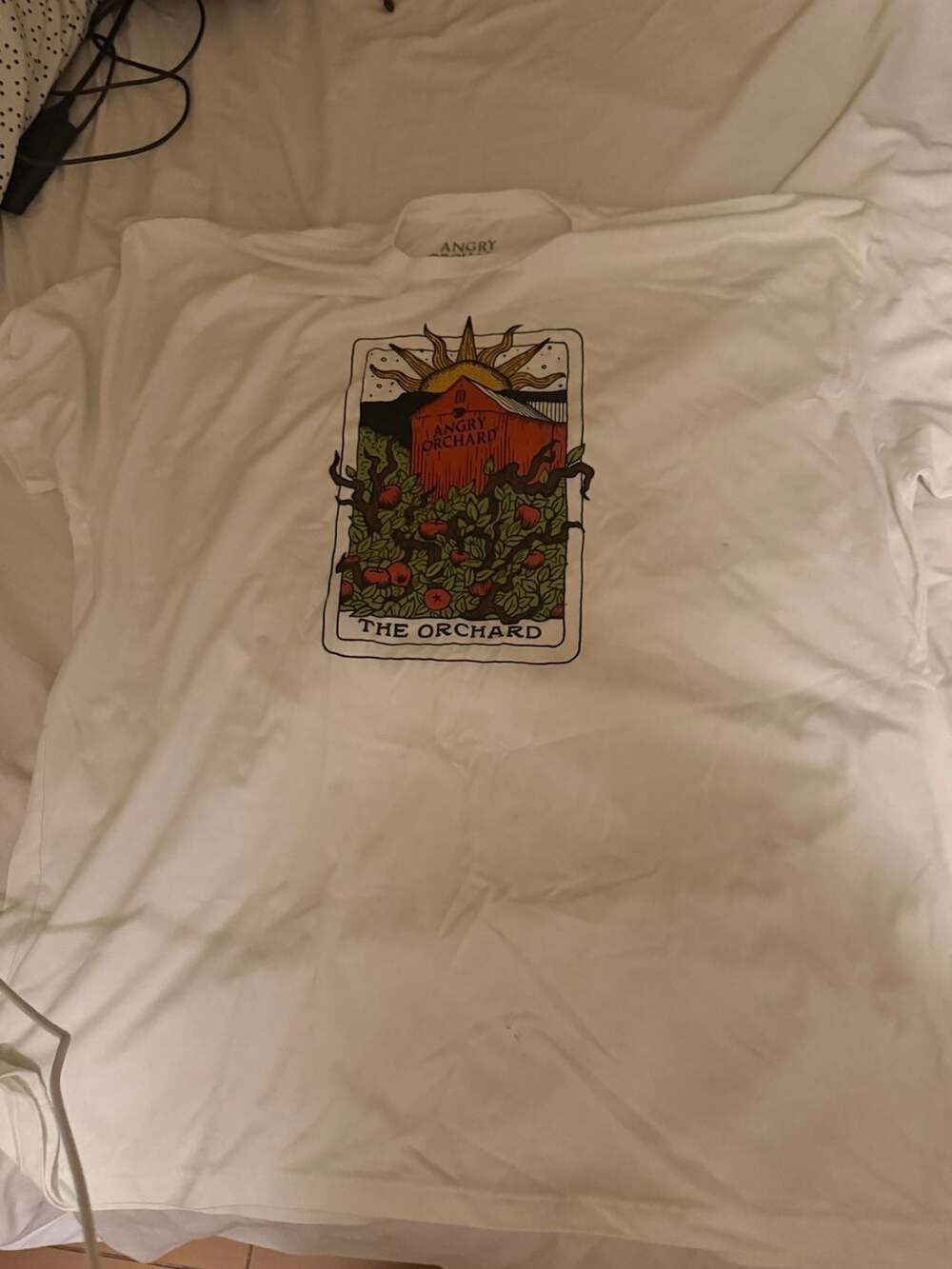 Angry Orchard The Orchard Tarot Card Graphic White T-Shirt 3XL (Pre-Own)